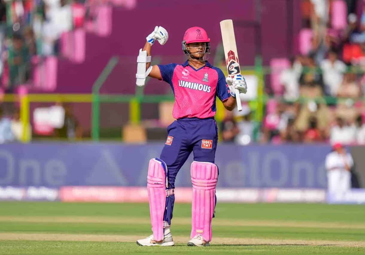 RCB vs RR: Salt Storm Helps Bengaluru Demolish Rajasthan by 9 Wickets in IPL 2025 Clash Yashasvi Jaiswal