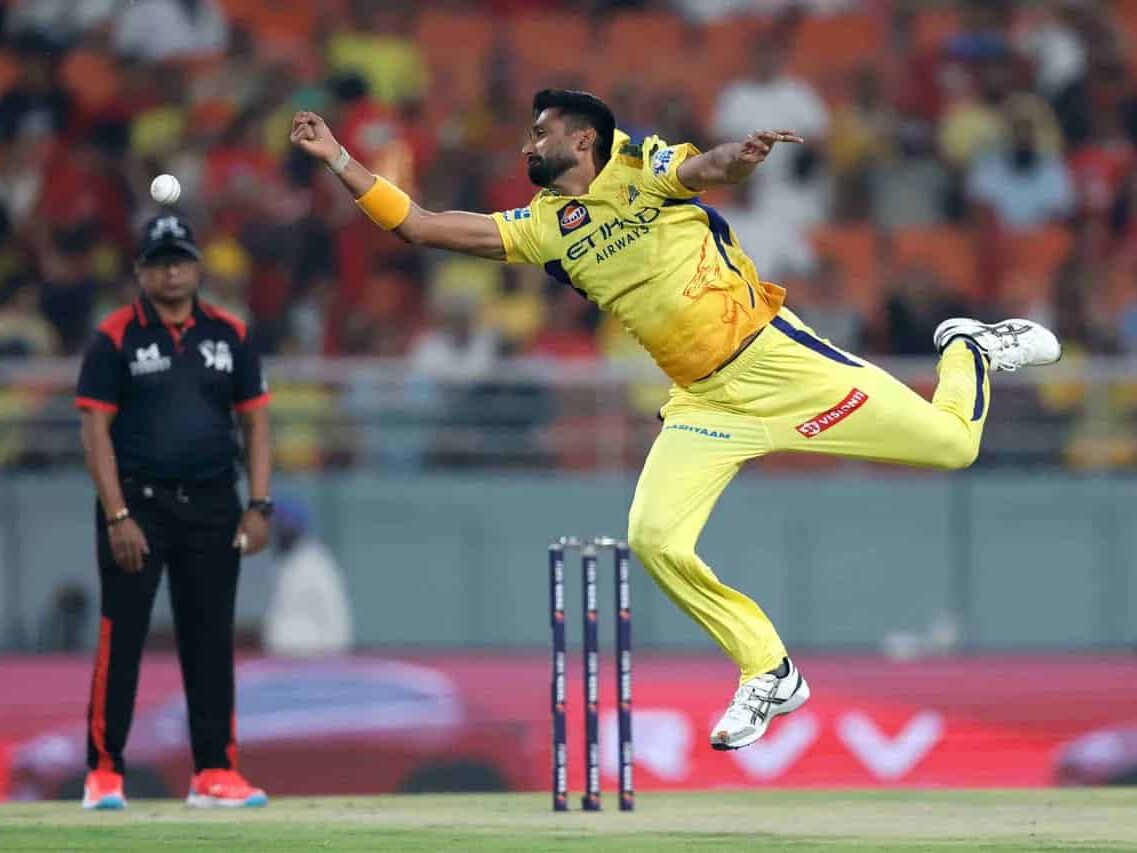 PBKS vs CSK, IPL 2025: Priyansh Arya's Blazing Century Powers Punjab to Victory Csk Bowling
